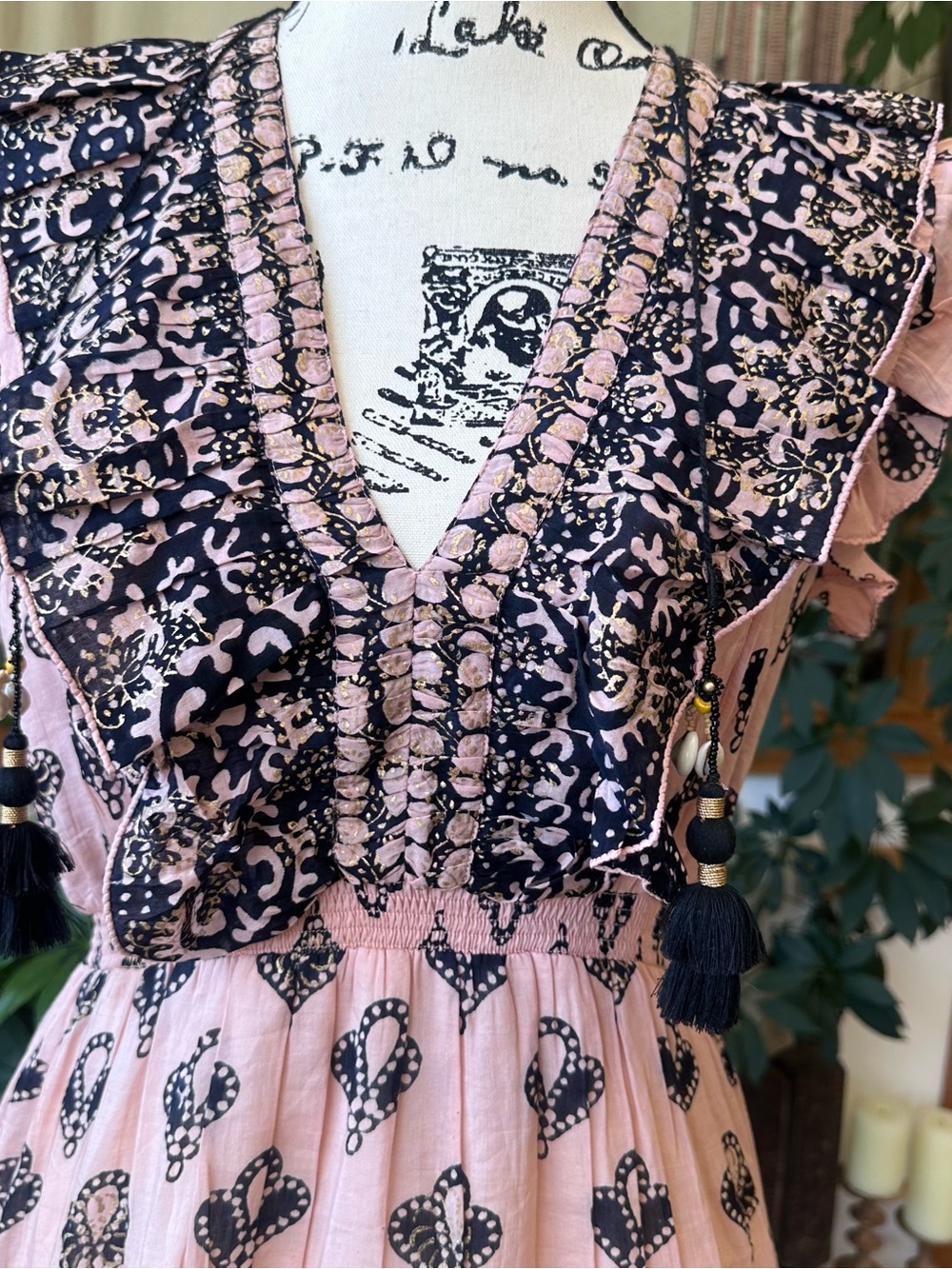 Cutest little ruffle mini!